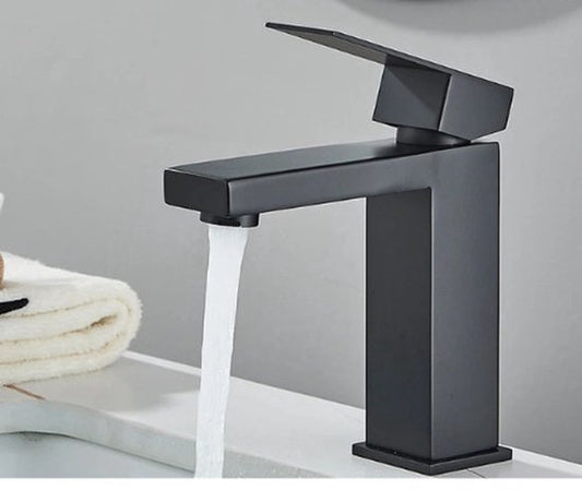 Collox Wastafel kraan Badkamer kraan Warm en koud waterkraan Mat zwart - 16,5 cm hoog - Luxurysanitair