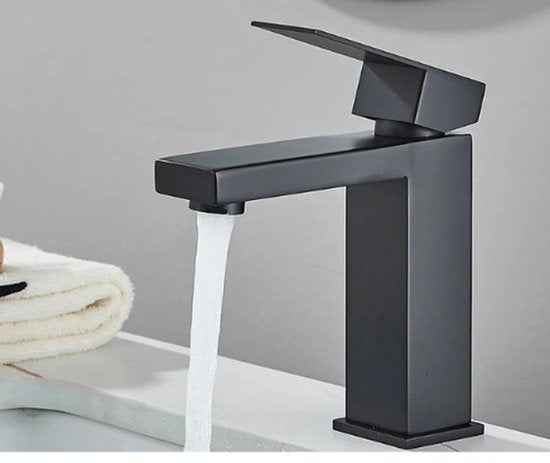 Collox Wastafel kraan  Badkamer kraan Warm en koud waterkraan Mat zwart - 16,5 cm hoog - Luxurysanitair